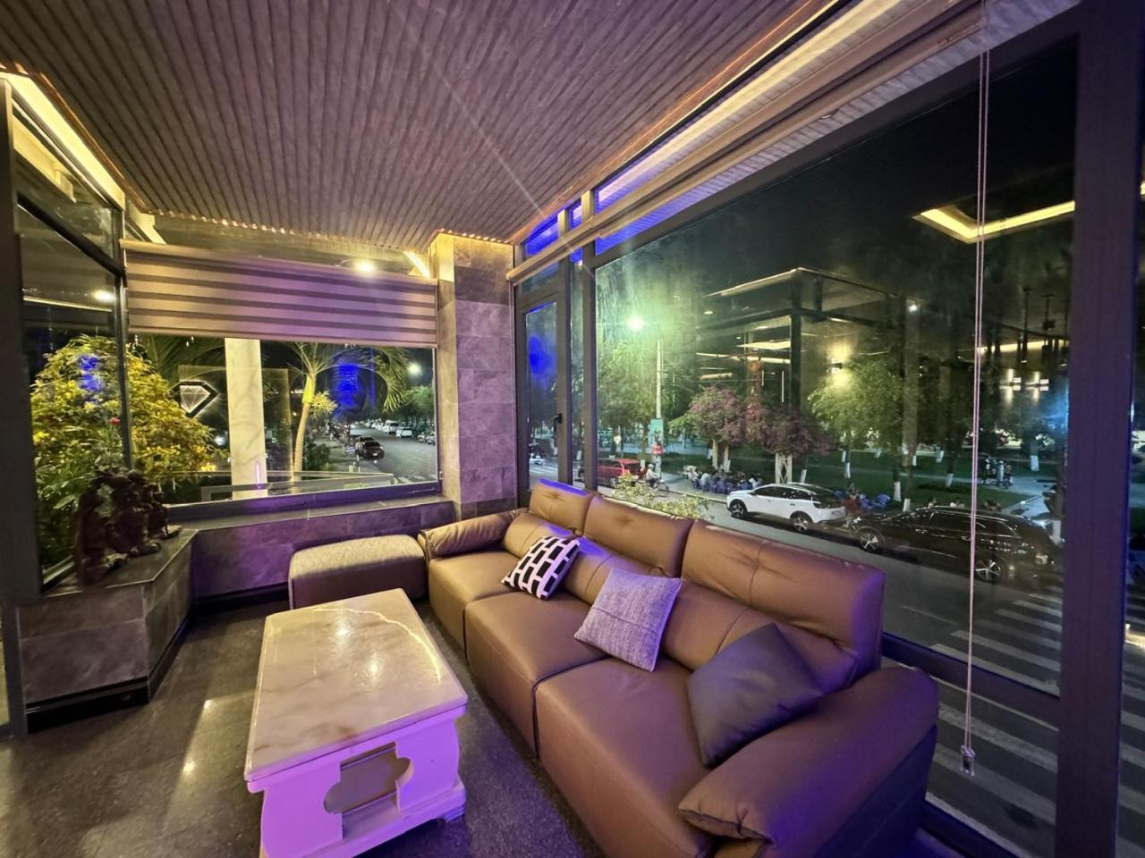 Y Linh Hotel Quy Nhon Exterior foto